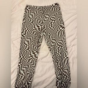 Patterned flare leggings